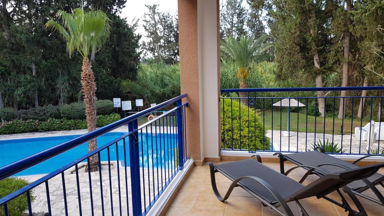 Paradise Gardens IV 2 Bd Amazing Apartment Paphos Exterior photo